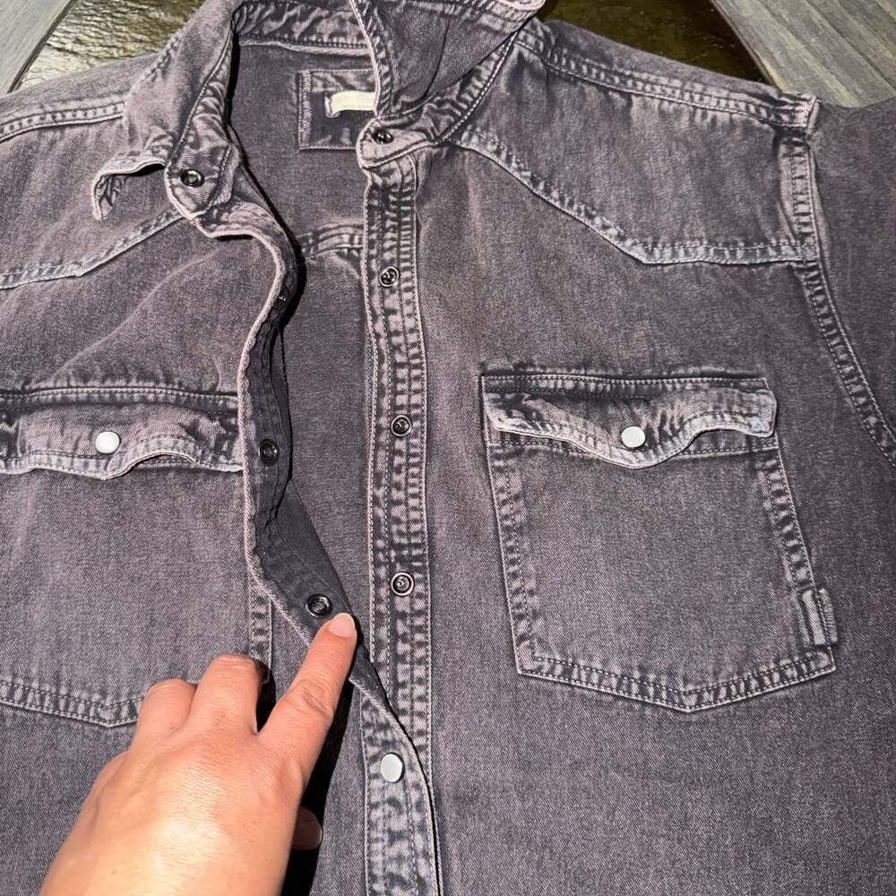 We The Free Short Sleeve Denim Button Down Size Small Black - Picture 3 of 5